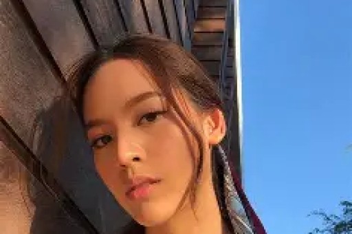 一天4个瓜景甜被曝、Coco冻卵、顶流小花新恋情都是大瓜